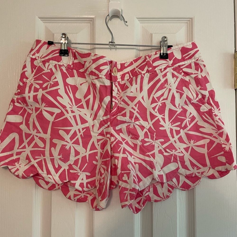 Lilly Pulitzer shorts with scalloped hem, size 10